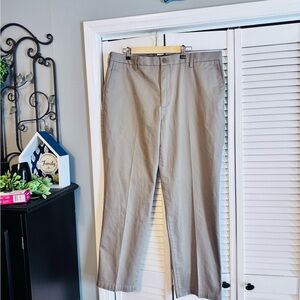 Men's Dockers Flex‎ Comfort Classic Fit Khaki Pants SZ 40 X 32